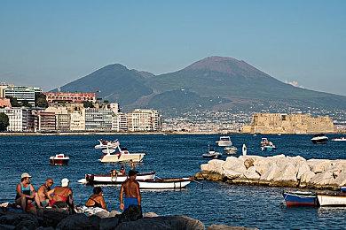 《机动战士高达：激战任务2》新开场动画 v高达登场